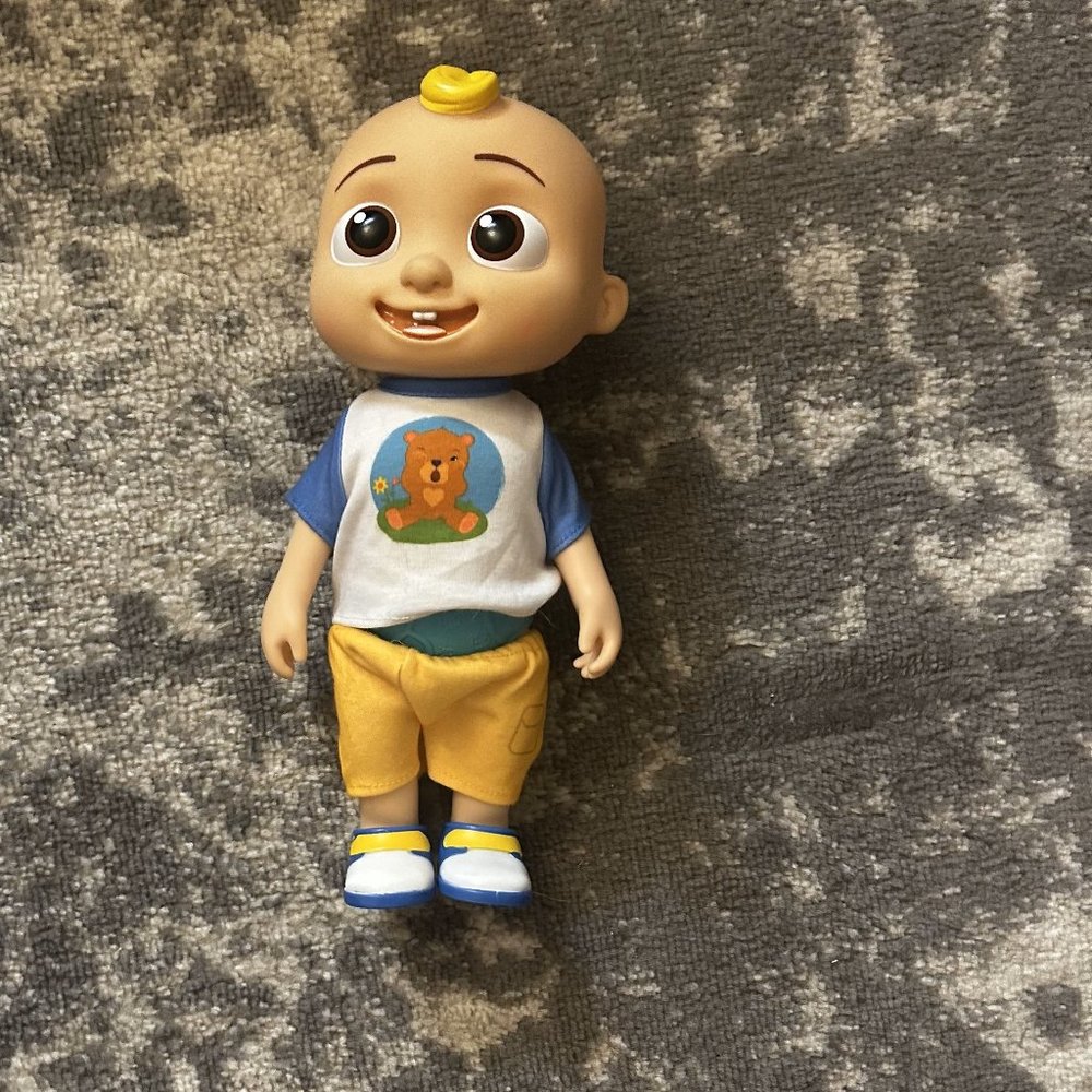 JJ interactive Coco Melon Doll